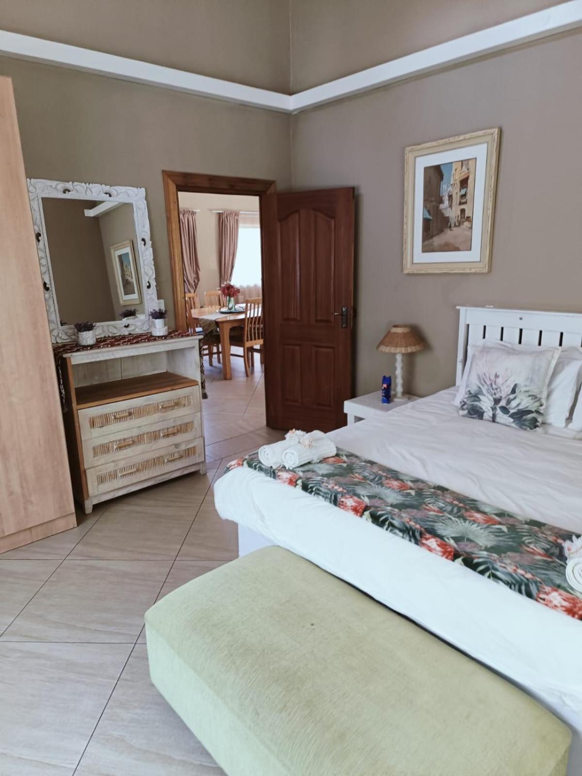 Millstream Inn Guest House Skeerpoort Room photo