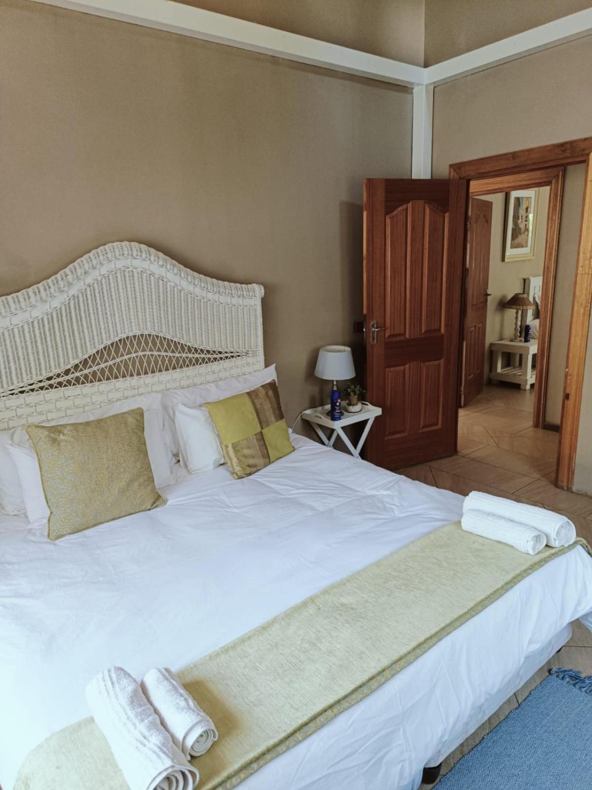 Millstream Inn Guest House Skeerpoort Room photo